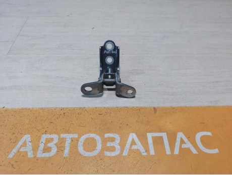 Rio 4 №1 петля двери задняя правая нижняя