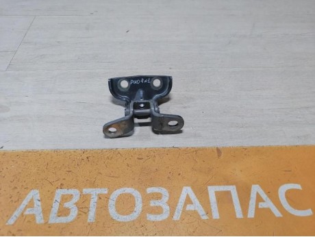 Rio 4 №1 петля двери задняя правая верхняя