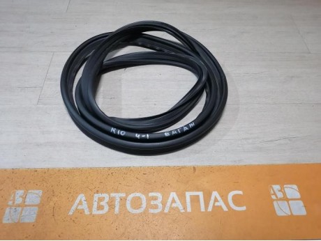 Rio 4 №1 уплотнитель багажника