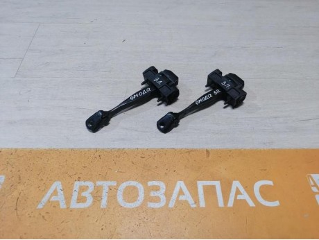 Omoda C5 ограничитель двери задний