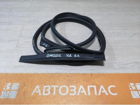 Omoda C5 уплотнитель двери задний левый