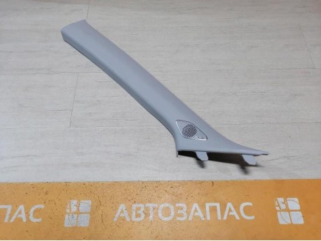 Omoda C5 обшивка передней стойки верхняя левая с пищалкой