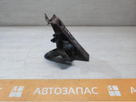 Niva №6 кронштейн рычаг под пружину амортизатор передний правый