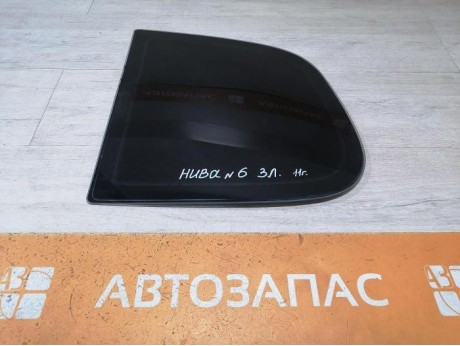 Niva №6 форточка левая