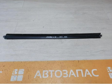 Niva №6 бархотка наружная задняя правая