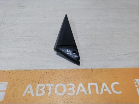 Niva №6 заглушка зеркала левая