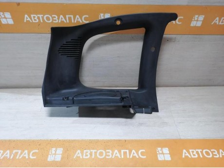 Niva №6 обшивка задней стойки форточки левая