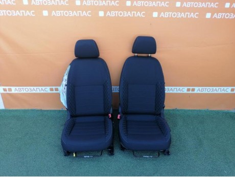 Rapid №2 сиденье левое правое к-кт деф