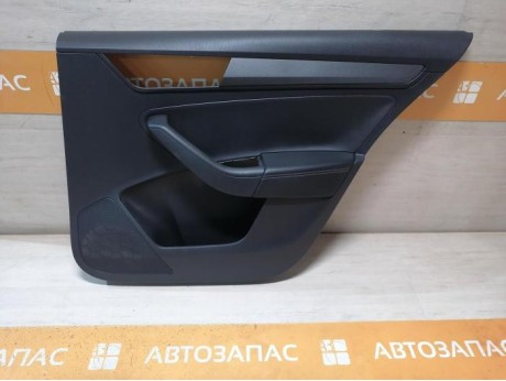 Rapid №2 обшивка двери задняя правая