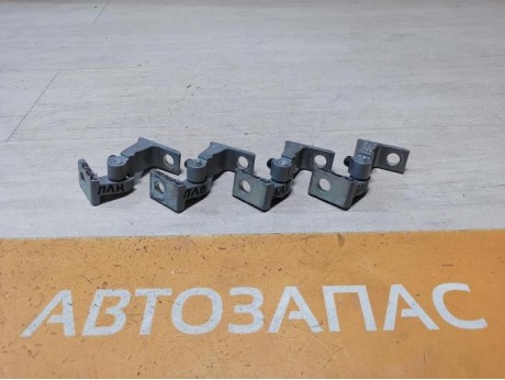 Rapid №2 петля двери левая