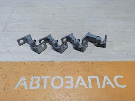 Rapid №2 петля двери правая