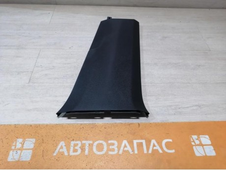 Rapid №2 обшивка средней стойки нижняя правая