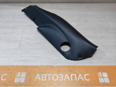 Rapid №2 обшивка задней стойки нижняя левая