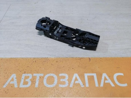 Rapid №2 кронштейн ручки двери задний левый