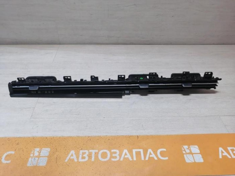 Omoda C5 дефлектор торпедо центральный двойной и правый