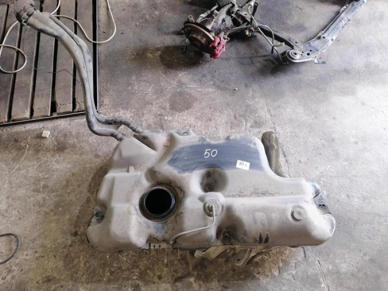 Logan №50 бензобак