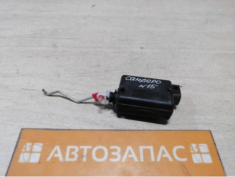 Sandero №15 активатор замка багажника