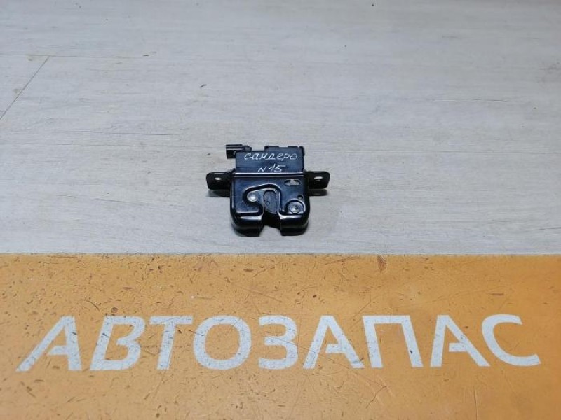 Sandero №15 замок багажника