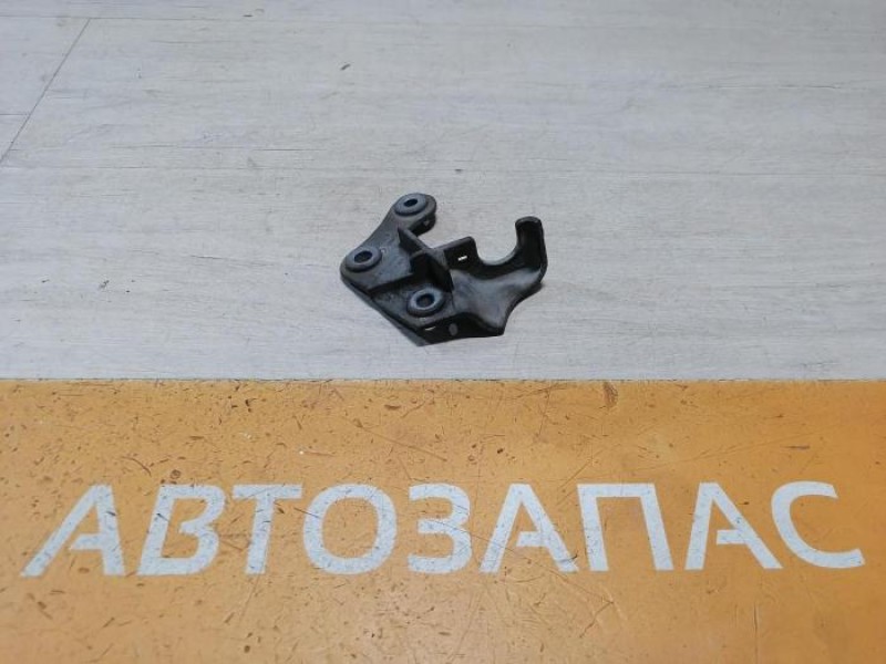 Sandero №15 фиксатор тросов кулисы акпп