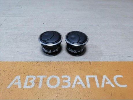 Sandero №15 дефлектор торпедо боковой