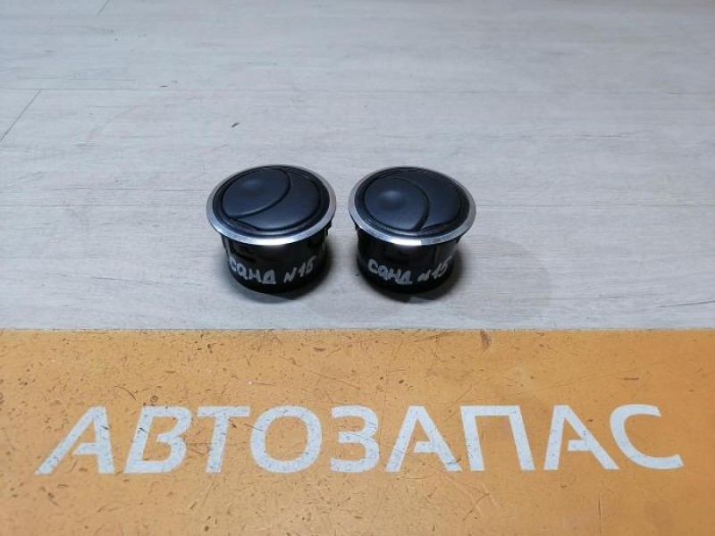 Sandero №15 дефлектор торпедо боковой