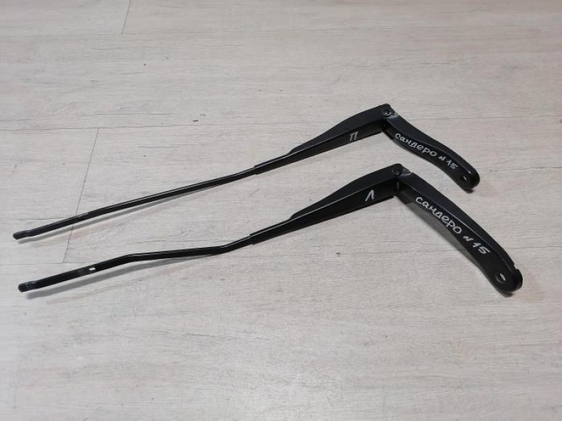 Sandero №15 поводок дворника правый