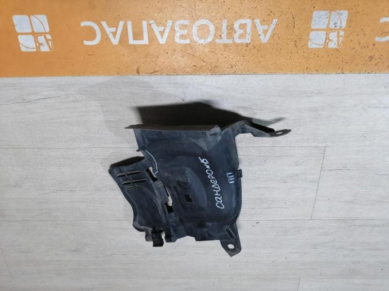 Sandero №15 пыльник двигателя правый деф