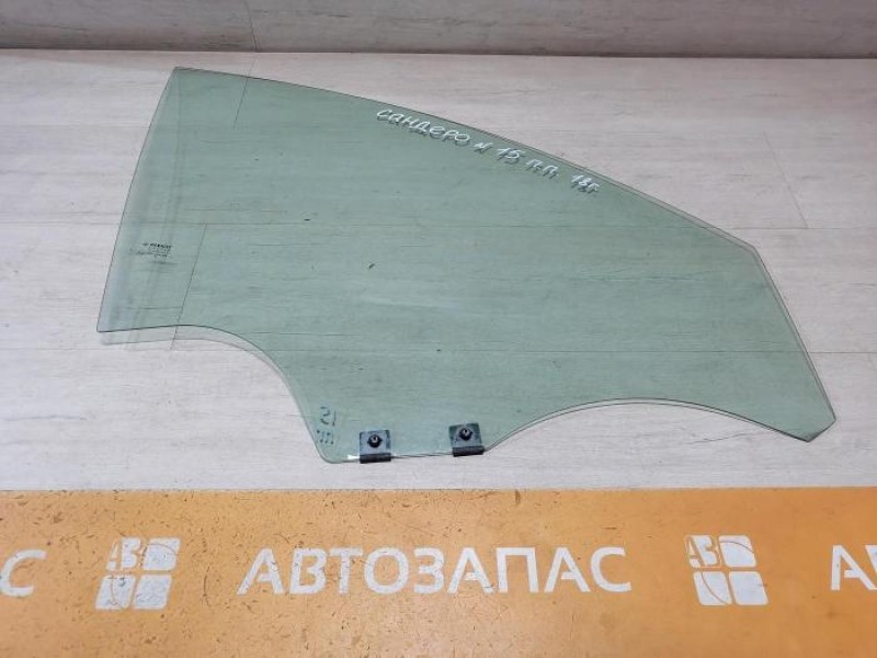 Sandero №15 стекло переднее правое 18
