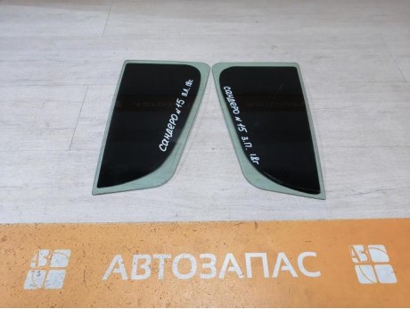 Sandero №15 форточка левая 18