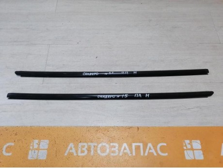 Sandero №15 бархотка наружная передняя левая