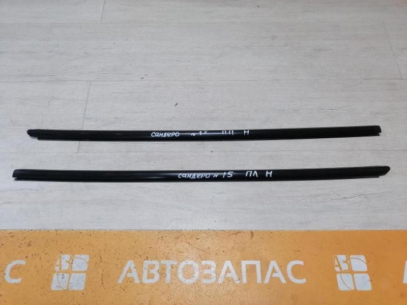 Sandero №15 бархотка наружная передняя левая