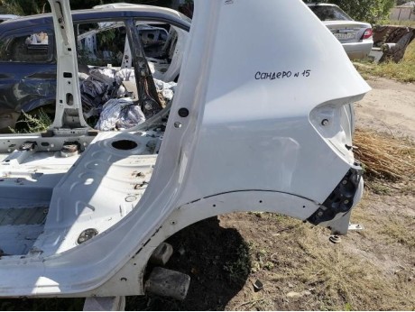 Sandero №15 крыло заднее левое с сапожком степвей