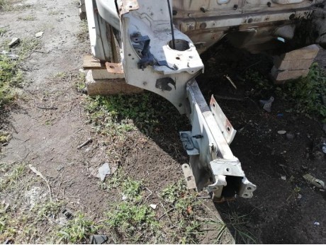 Sandero №15 лонжерон правый