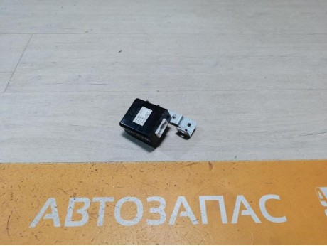 Rio 3 №10 реле стеклоочистителей