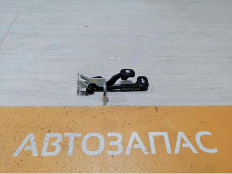 Rio 3 №10 ручка открывания багажника лючка бензобака