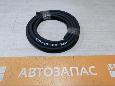 Rio 3 №10 уплотнитель дверного проема передний правый