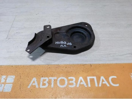 Niva №6 опора под пружину площадка левая