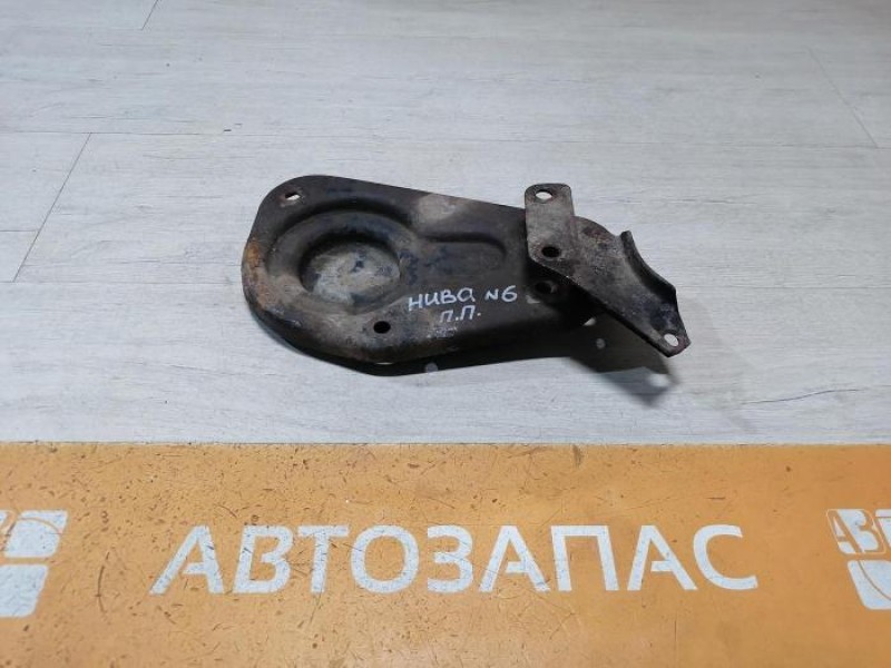 Niva №6 опора под пружину площадка правая