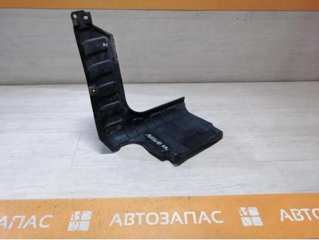 Rio 3 №10 пыльник двигателя левый