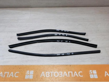 Rio 3 №10 бархотка внутренняя передняя правая