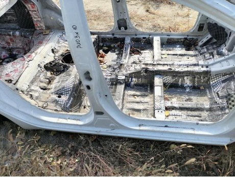 Rio 3 №10 порог правый