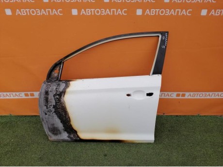 Solaris №5 дверь передняя левая деф
