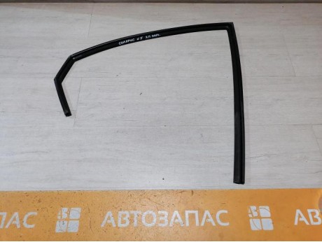 Solaris №5 бархотка верхняя задняя правая