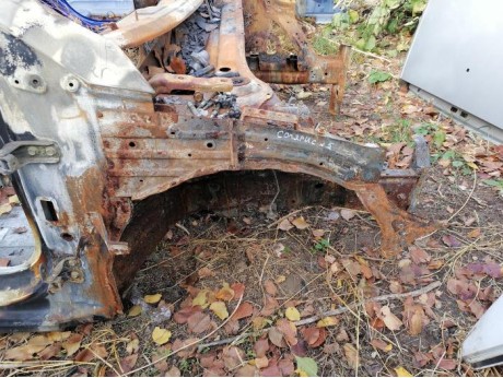 Solaris №5 лонжерон правый деф