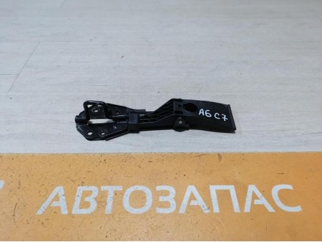Audi A6 C7 ручка открывания капота петля замка капота