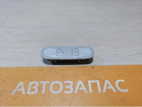 Audi A6 C7 плафон салона центральный