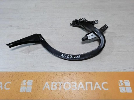 Audi A6 C7 петля багажника левая