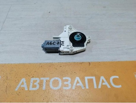 Audi A6 C7 моторчик стеклоподъемника передний левый