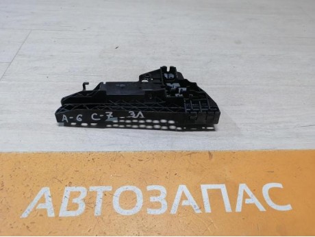 Audi A6 C7 кронштейн ручки двери задний левый