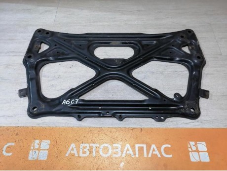 Audi A6 C7 балка подмоторная распорка подрамника